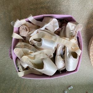 Used pointe shoes for sale